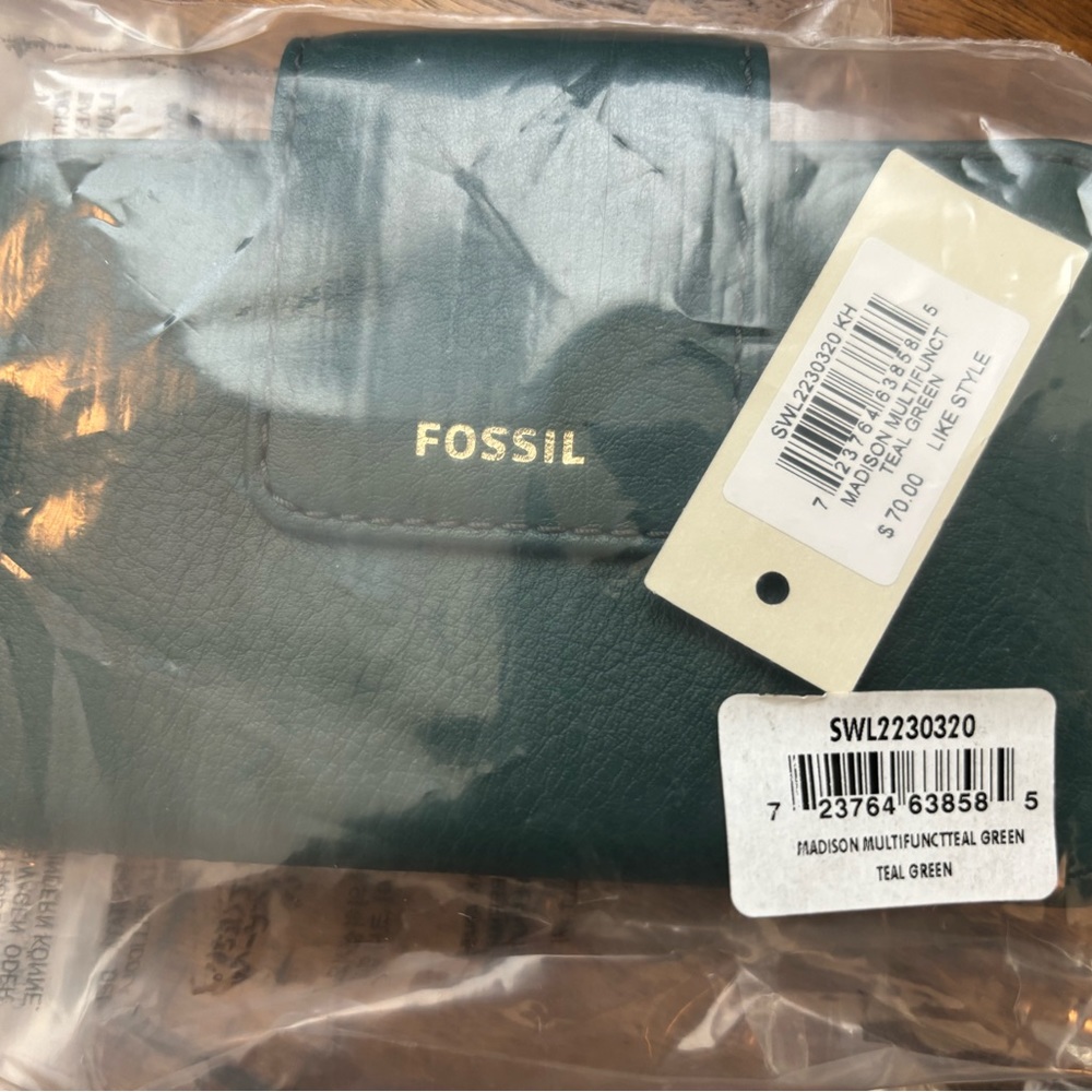 Fossil Madison Litehide Leather Multifunction Wallet